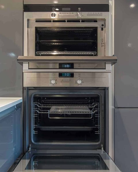 1st Example Of How A double oven can be integrated