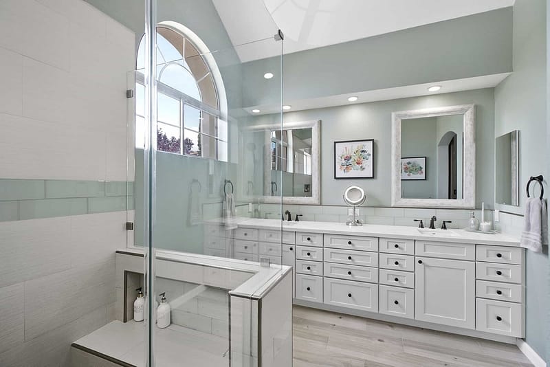 Bathroom remodeling company project gallery Potomac, MD.